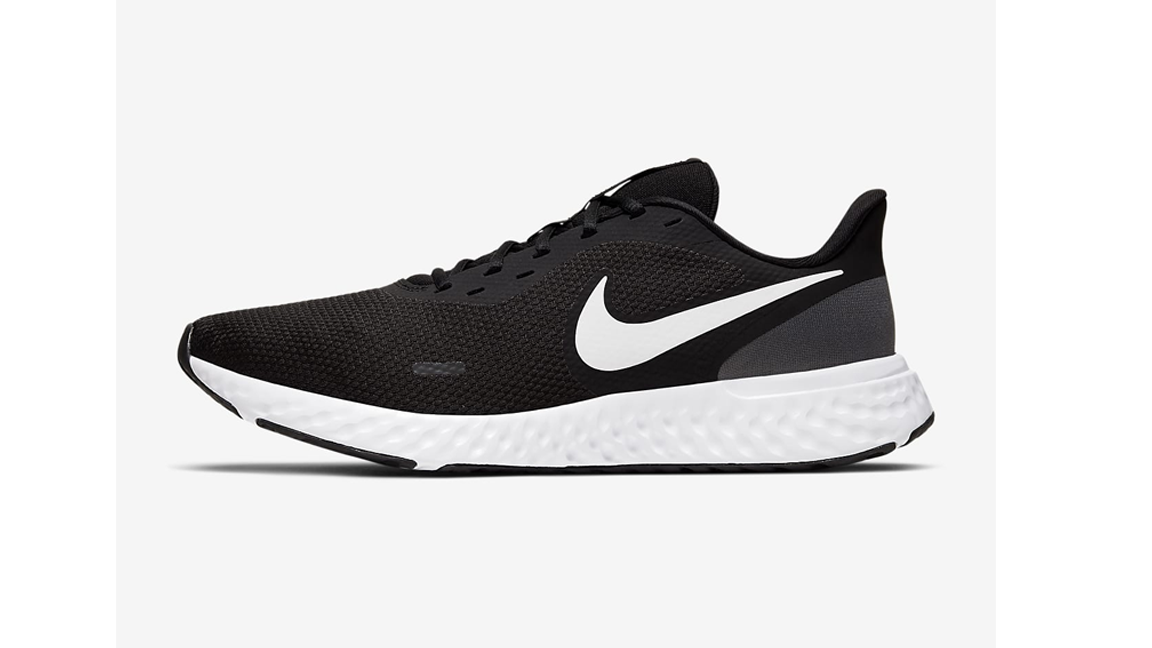 3- Nike Revolution 5